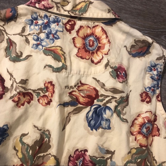 Liz Claiborne Floral Button up collared Tank - Picture 5 of 5